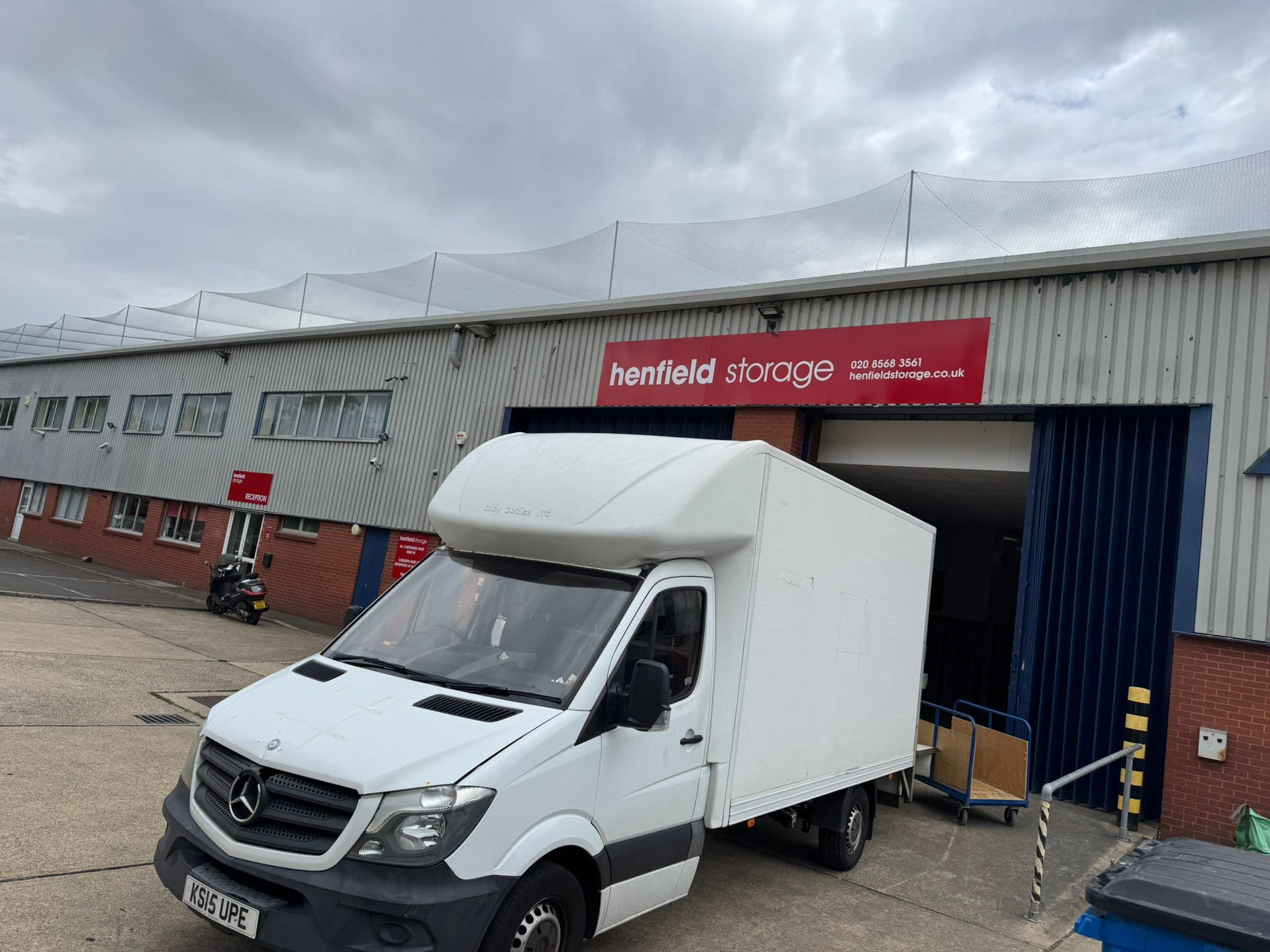 Professional removal company London — Fair Price Movers fully insured team ready to move